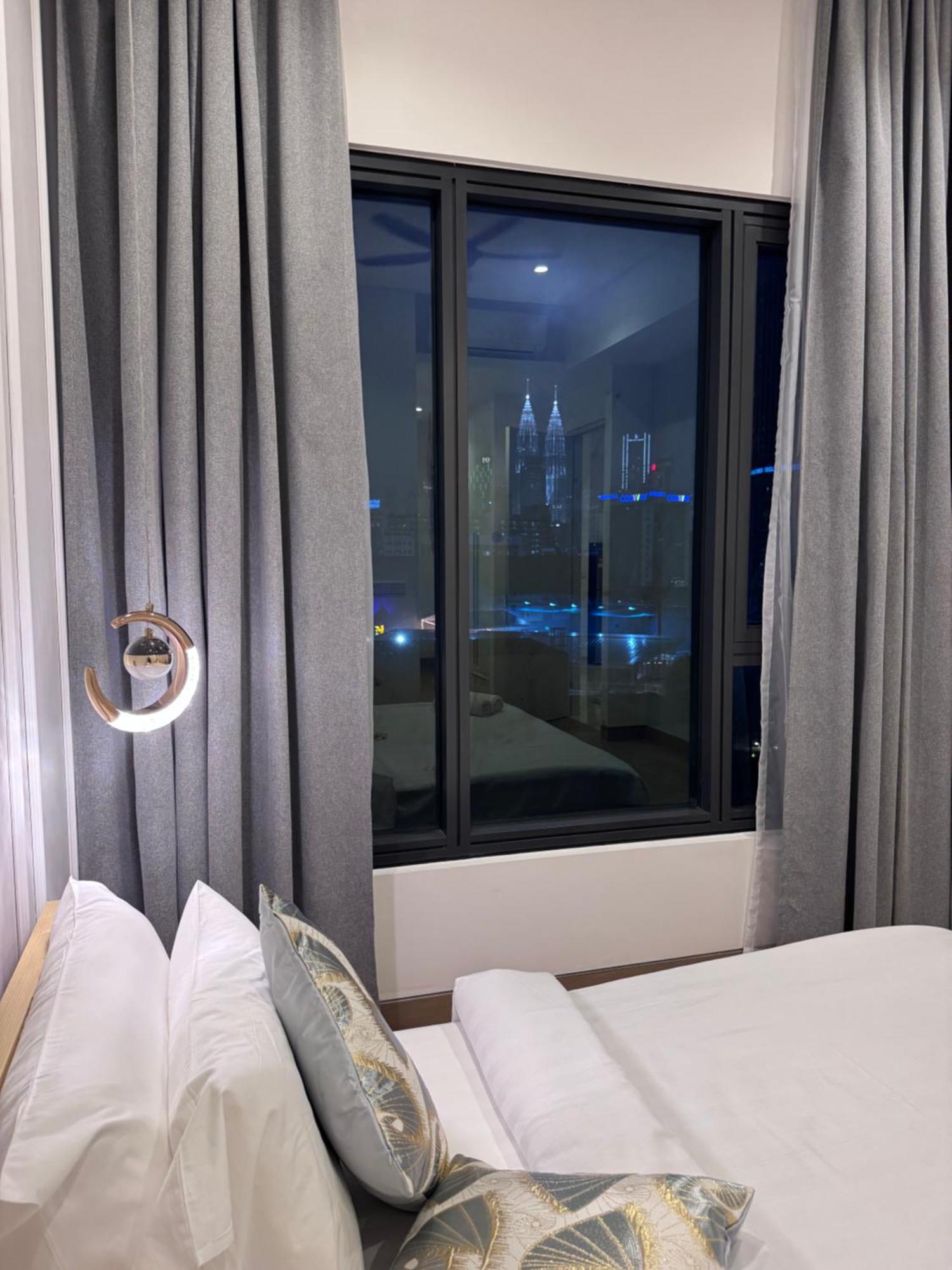 Infinity Pool Suite Bukit Bintang Lalaport Bbcc Kuala Lumpur Esterno foto