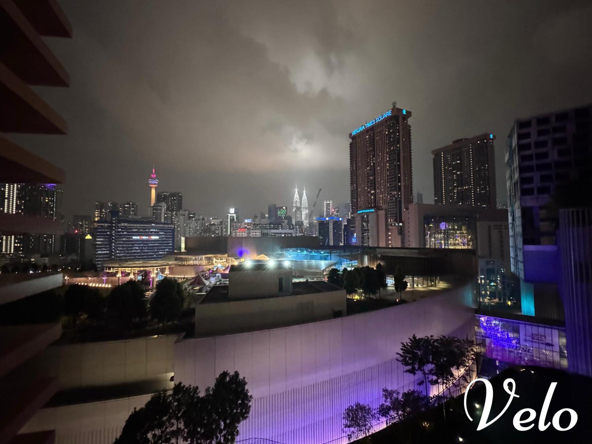 Infinity Pool Suite Bukit Bintang Lalaport Bbcc Kuala Lumpur Esterno foto